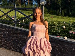 webcam girl chatroom MirianaFarris