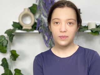 cam girl masturbating with vibrator MonaCrosthwaite