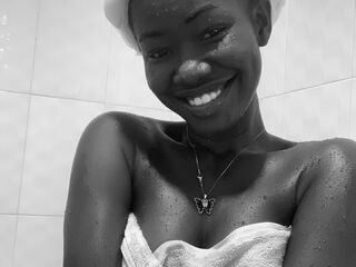 naked webcam girl picture MonaReign