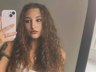 hot webcam slut NicholMikrot