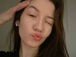 camwhore shaving pussy NoemiMeservy