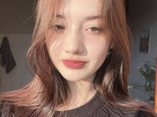 topless cam girl RayleneCarone