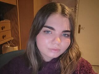 nude camgirl picture RedaChinzi