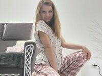 adult cam RoxyLorie