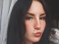camslut showing pussy SadeLanden