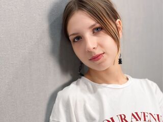 free adult cam picture SariCroson