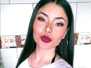 cam strip tease ScarlettReven