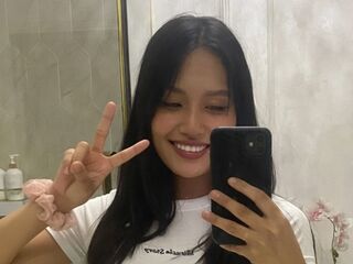 camwhore masturbating with vibrator SelenaMulvehill