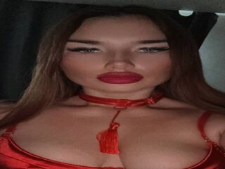 naughty camgirl masturbating SellenaKirten
