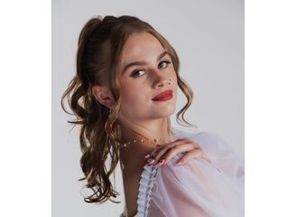 naughty camgirl fingering shaved pussy SharriLangolf