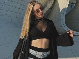 free live cam chat SuzieGlimp