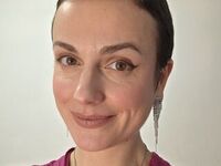 live webcam performer SylviaNyvelle