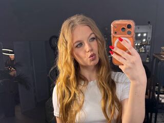 girl cam nude TainaSaffo