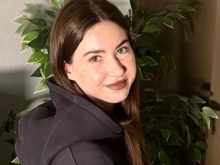 cam girl chatroom TrinaJarocki