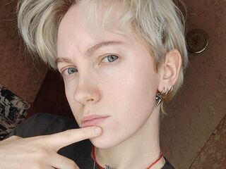 camwhore shaved pussy VelvetSpark