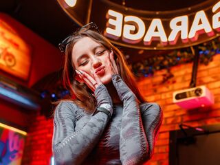 camgirl masturbating with vibrator XeniaUsher