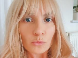 live chat room leastern