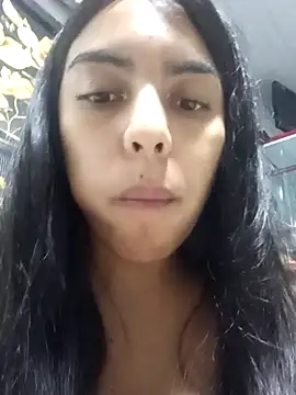 BrunetteAbby_
