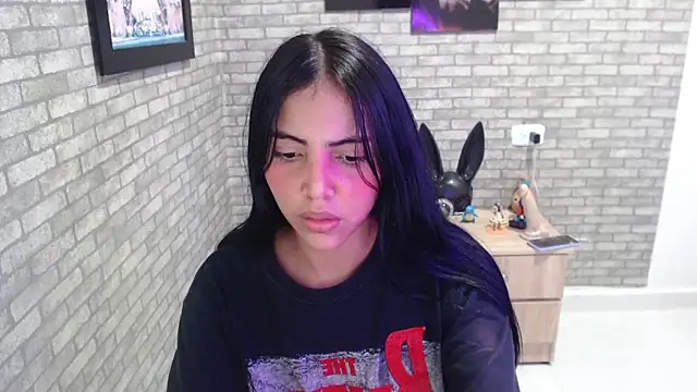 Carla_flower_hot