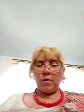 ElenaBeautiful48