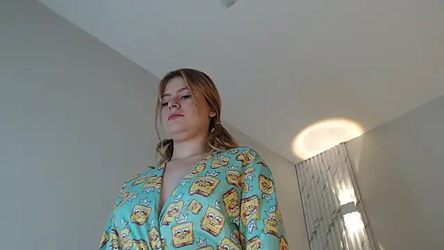 Emmaa_Blonde