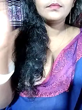HOT_ANJOLI