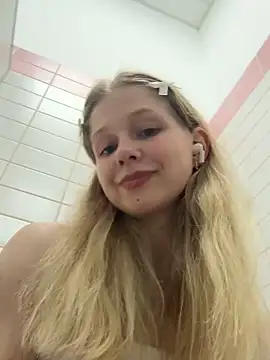 Julie_Cutie
