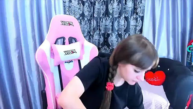 KamilaFoxy