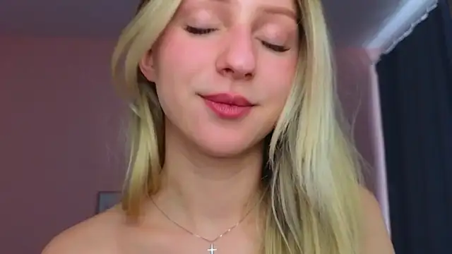 Lia_Bloom_