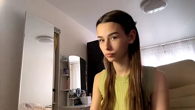 Molly_Akolly