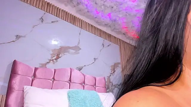 Nicolee19