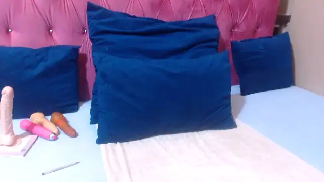 SQUIRTINGQWEEN22