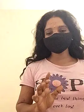 Tamil_Nagini