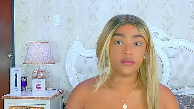 TianahGlow