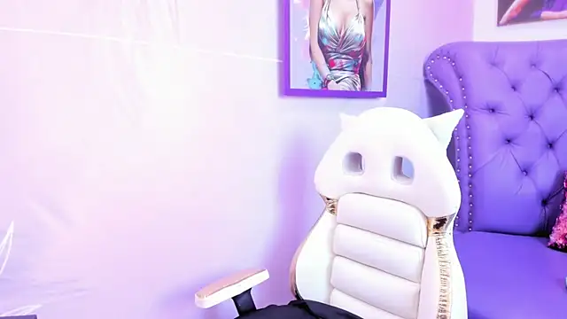 emily_hot17