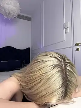 hoorny_blondie