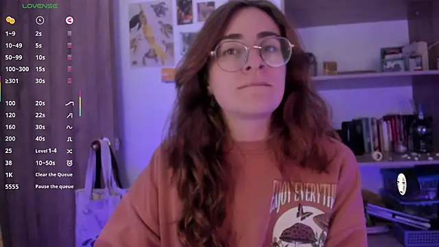 linda_giggle