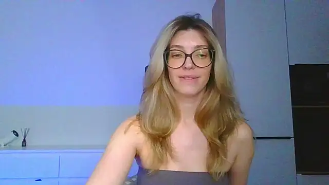 ms_Adelina
