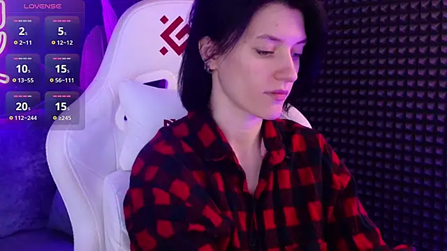 roxy_riot_