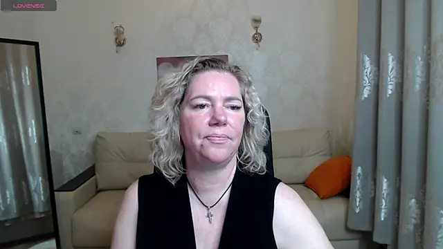 unsual_milf