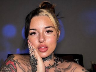 HoneyDripsOnYou