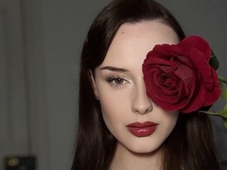 LadyHennieFaye